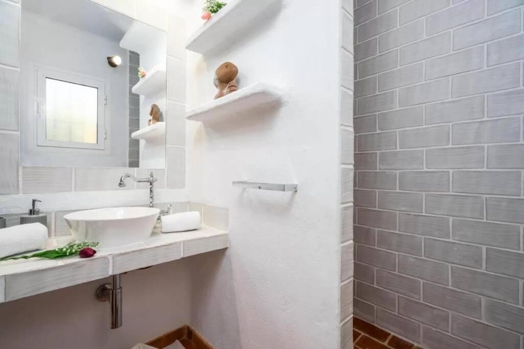 4 Persoons Bungalow Met Gemeenschappelijk Zwembad 테울라다 외부 사진