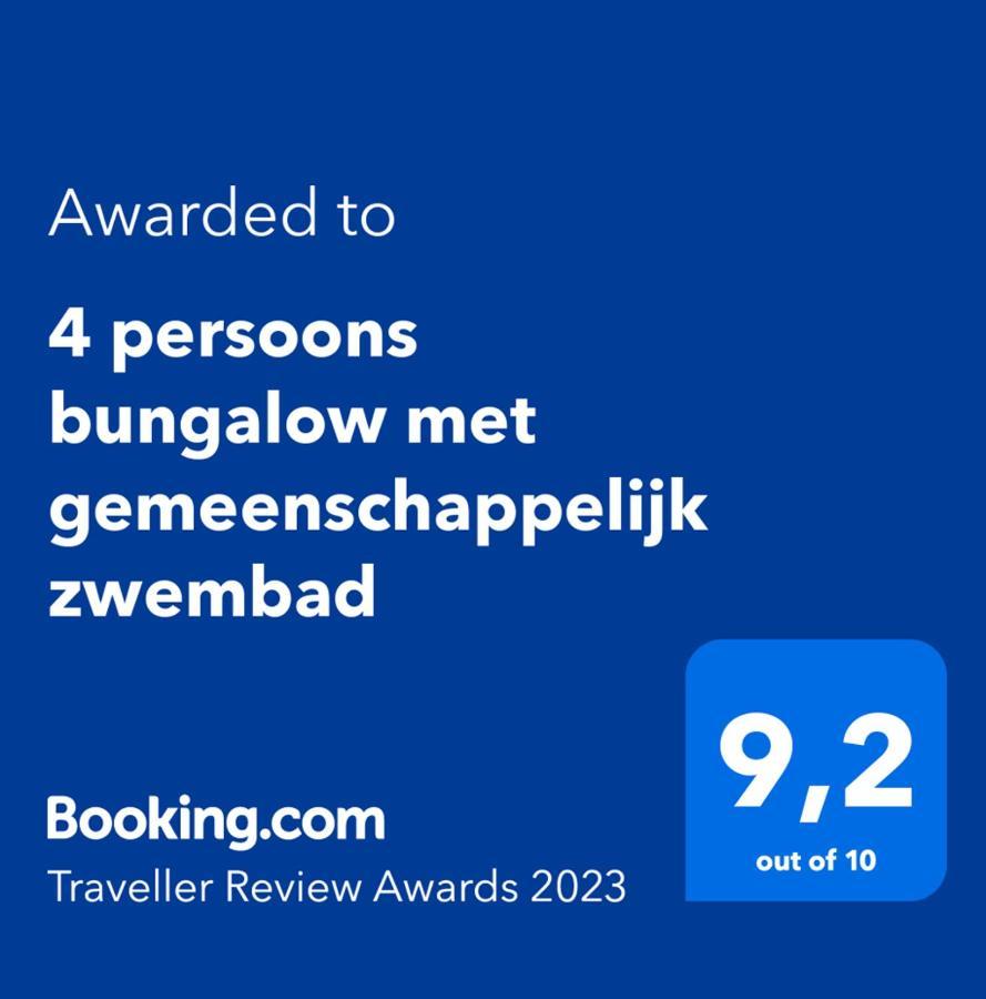 4 Persoons Bungalow Met Gemeenschappelijk Zwembad 테울라다 외부 사진